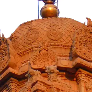 தஞ்சாவூர் பெரிய கோயில் விமானம்